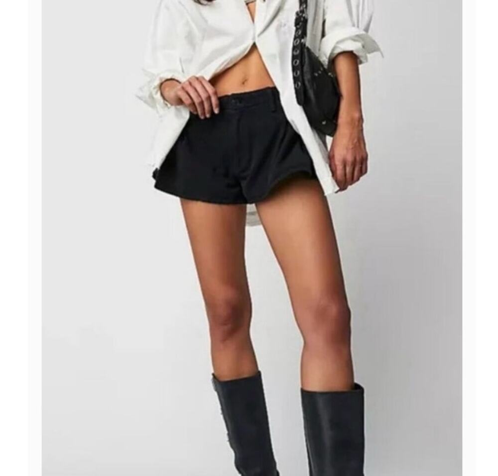 Free People Blue Bell Low-Rise Black Denim Pleated Shorts • NWT • 27